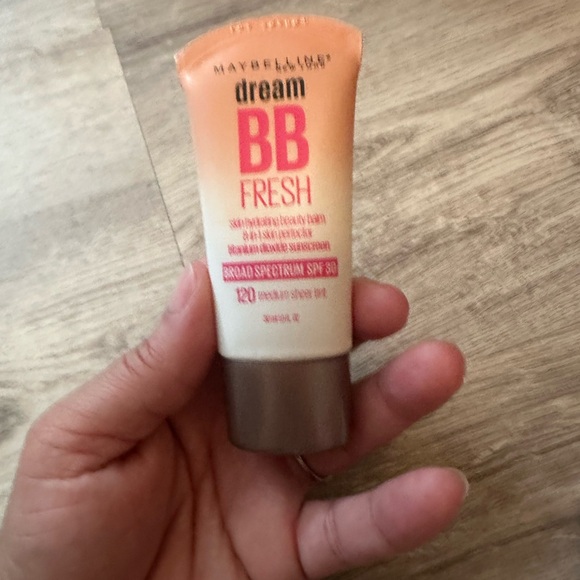 2 /$10 Maybelline BB Fresh skin tint Natural Finish Shade 120 - Picture 5 of 6